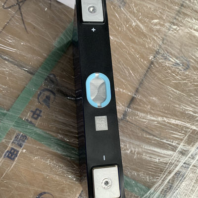 La batería de litio prismática de Li Ion Battery Cell 1.85KGS rv embala las células prismáticas 3.7v 113ah de NMC